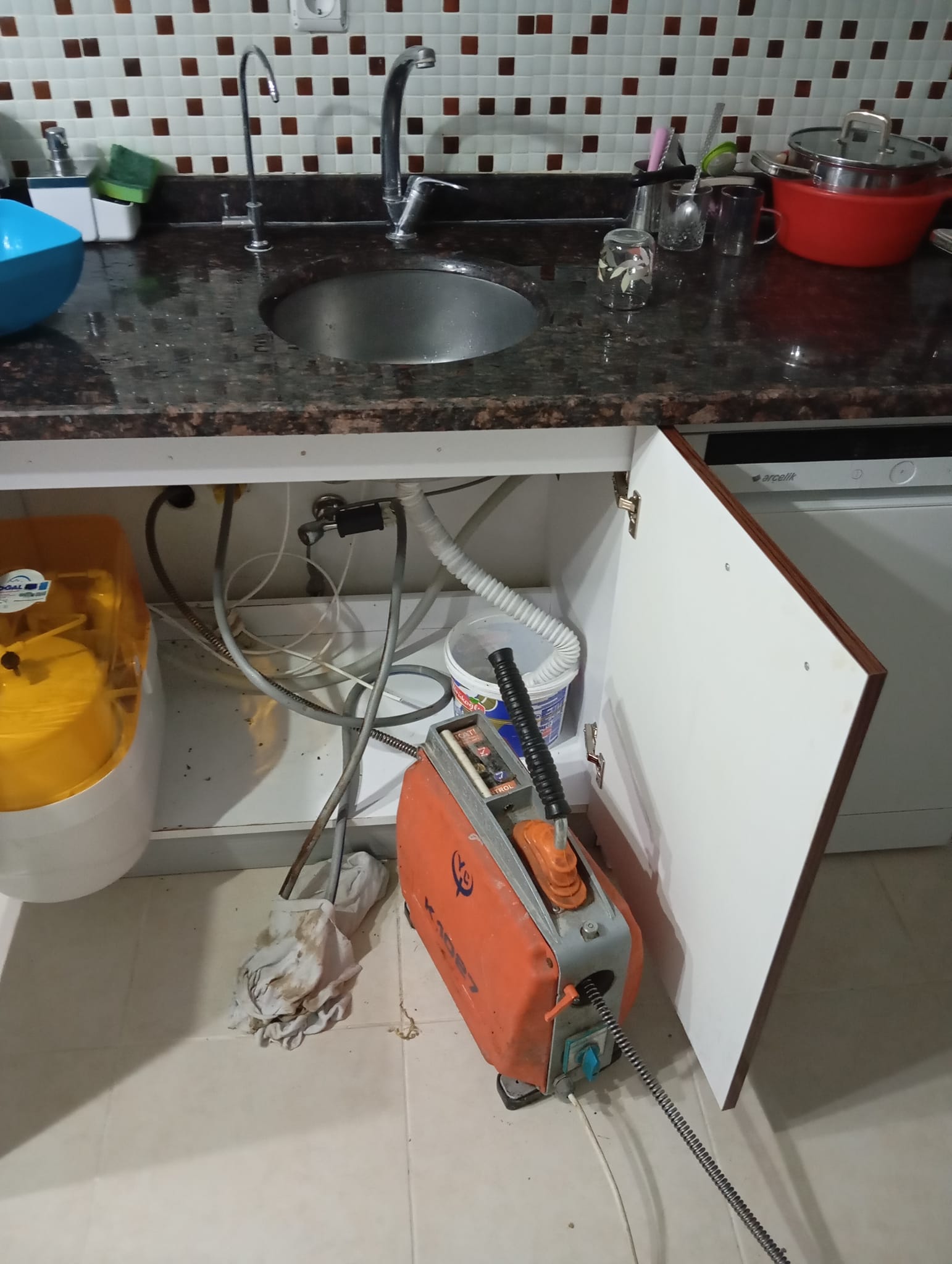 Bornova Lavabo Açma